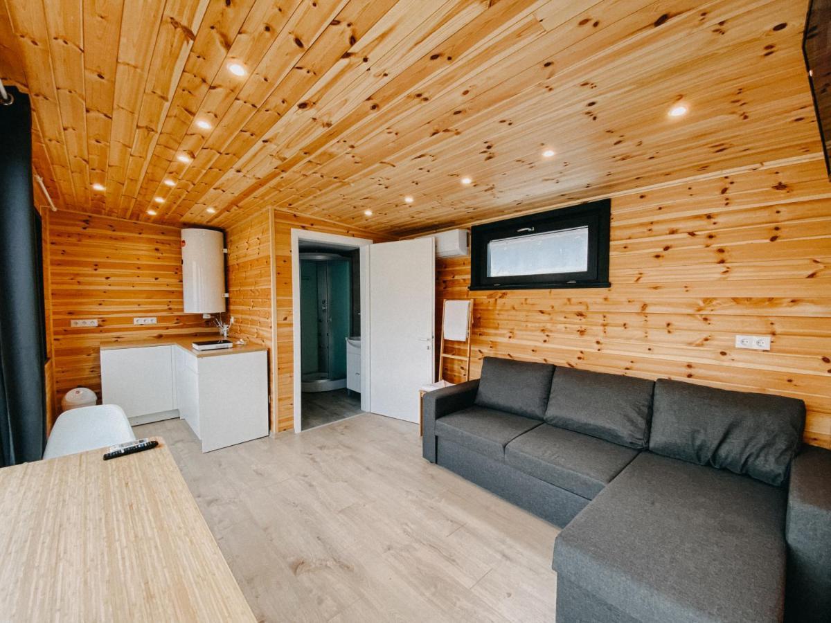Pixel - Tiny Campus Villa Tirgu Secuiesc Exterior photo