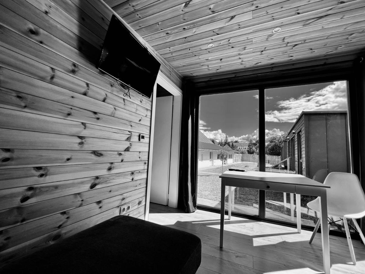 Pixel - Tiny Campus Villa Tirgu Secuiesc Exterior photo