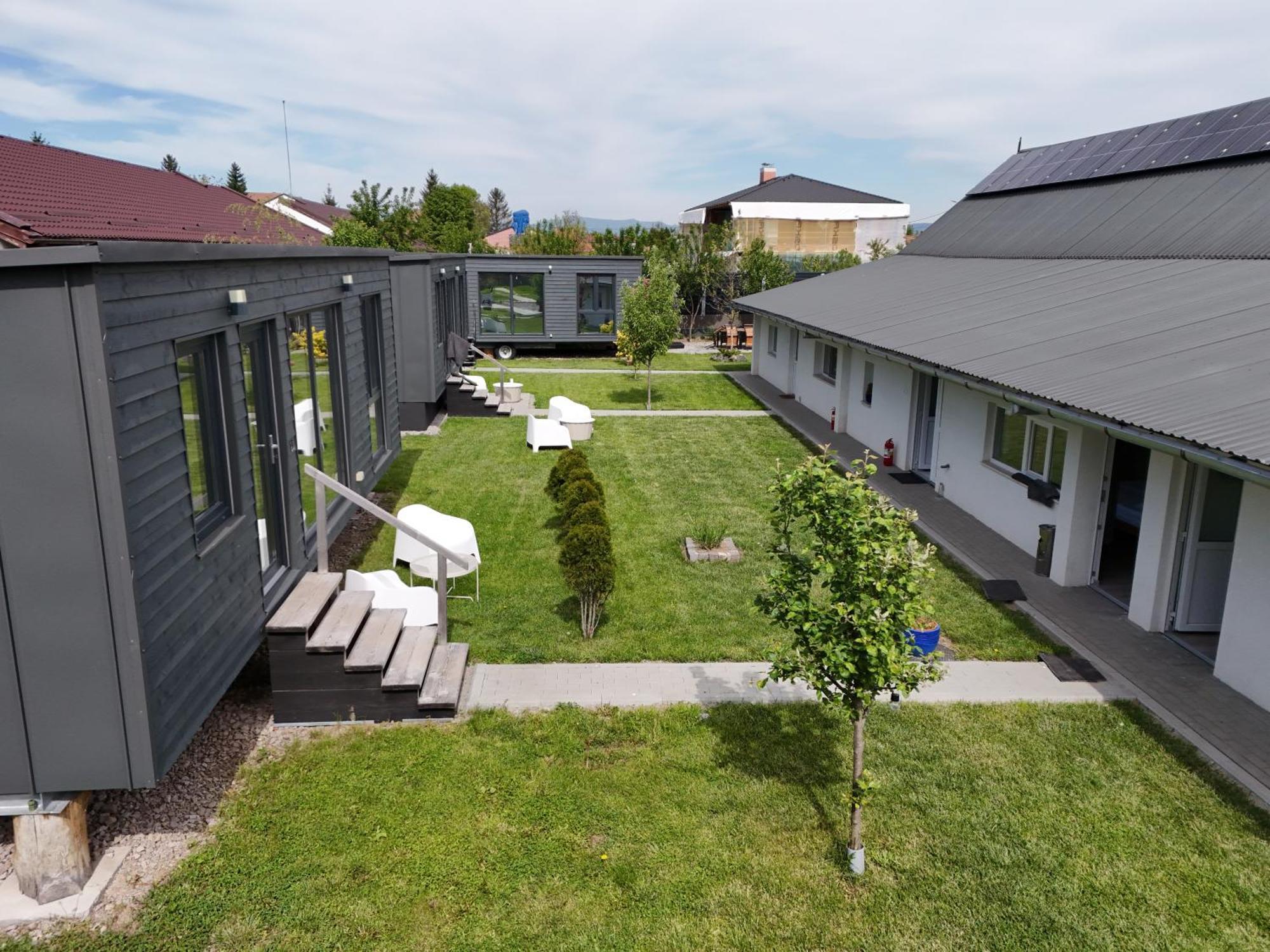 Pixel - Tiny Campus Villa Tirgu Secuiesc Exterior photo
